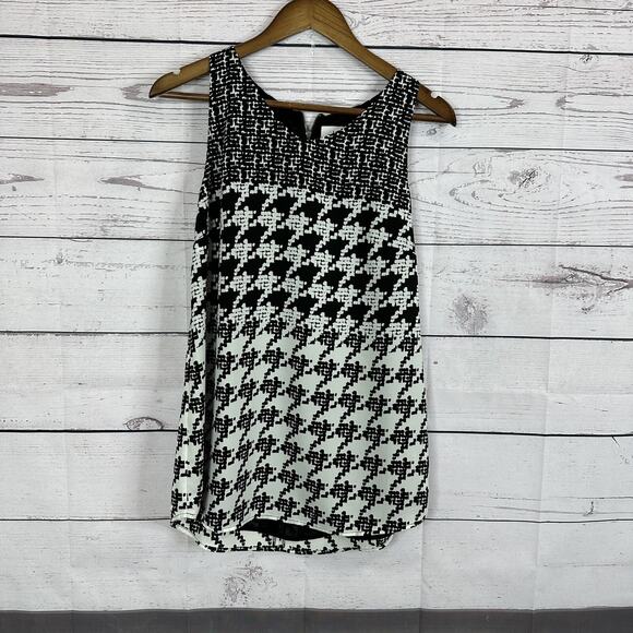 CAbi 3090 Tank Womens Small Black White Broken Check Layered Zip Chiffon Office - Picture 1 of 13